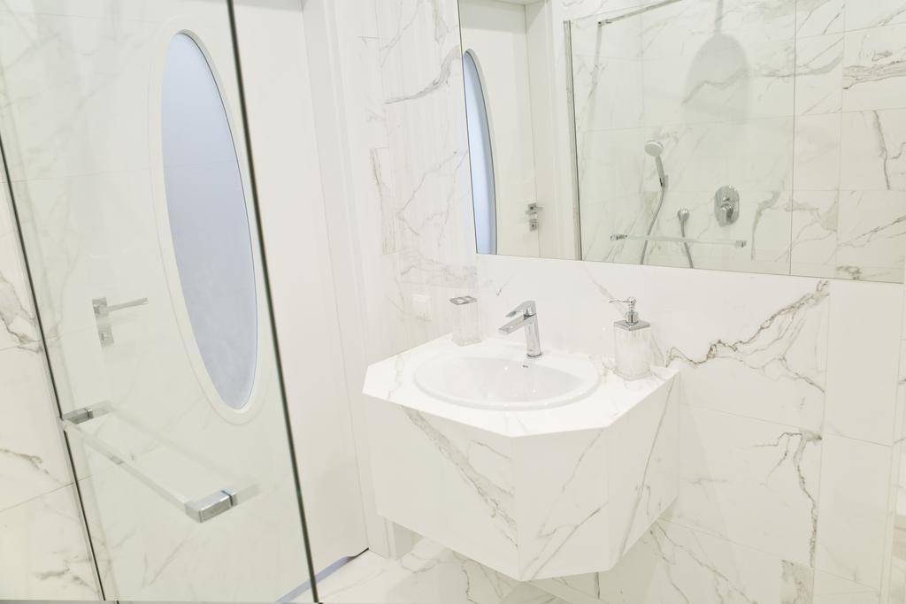 Elegant City Center Apartment 7B Cracovia Esterno foto