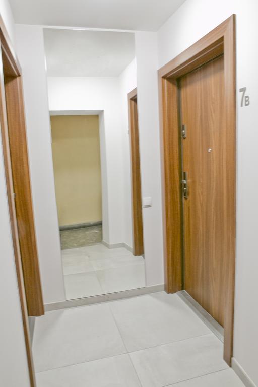 Elegant City Center Apartment 7B Cracovia Esterno foto
